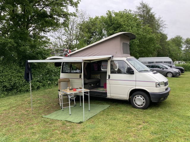 Fred – 4p Westfalia campervan from 1991