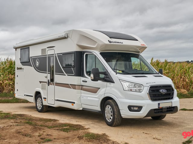 Benimar Cocoon 463  4 personen semi-integraal 2022