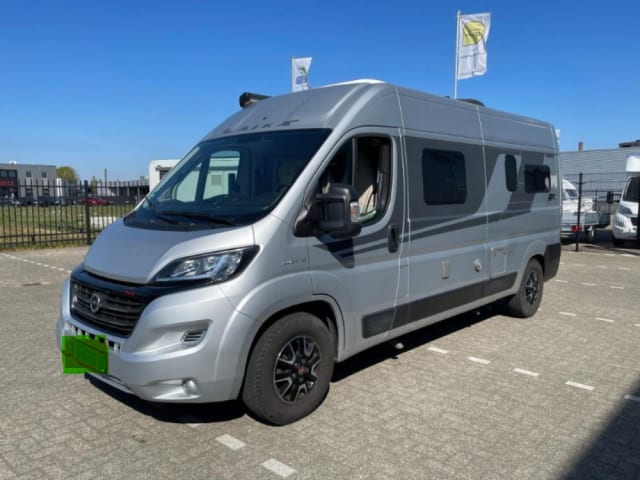 Laika automaat – Laika with Automatic, Super nice and handy bus camper, air conditioning 2022
