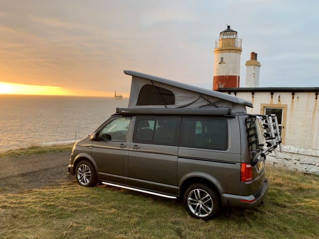 Skye – Volkswagen campervan met 4 slaapplaatsen