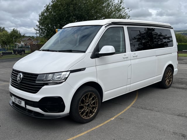 4 berth LWB VW 6.1 Campervan - Newly converted