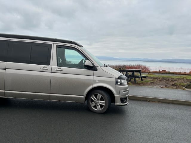 Kenny – 3 berth Volkswagen campervan from 2018