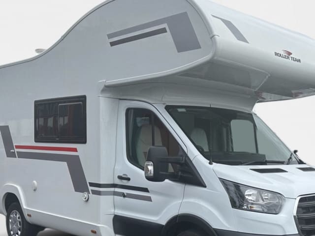 6 berth Ford alcove from 2021