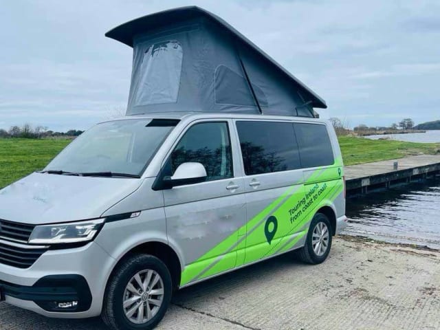 4-persoons Volkswagen campervan uit 2024