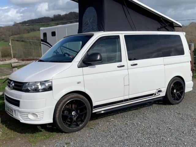 Sundance – 4 berth Volkswagen campervan from 2010