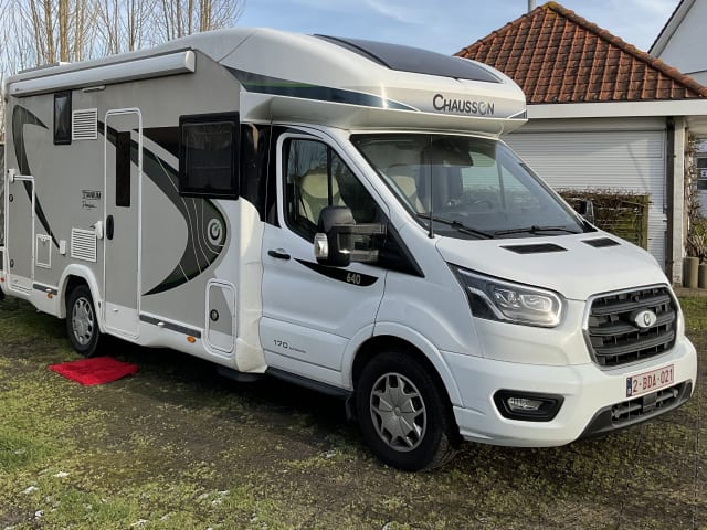 4p Chausson semi-integrated uit 2021