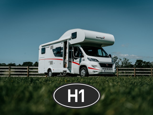 H1 – FIAT SUNLIGHT A70 -  Sleeps 6, Perfect for the whole family