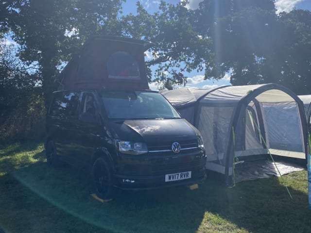 Stan – 4-persoons Volkswagen campervan uit 2017