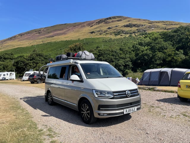 McCamper – Volkswagen Wohnmobil mit 4 Schlafplätzen aus dem Jahr 2019