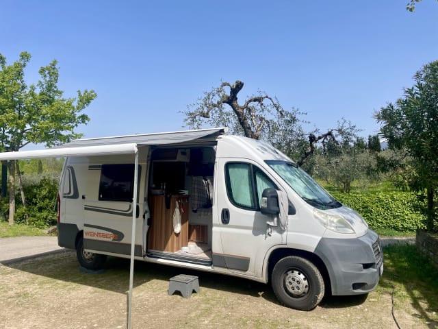 GINNY – GINny - kompakter autarker 6m Camper für 2 Personen