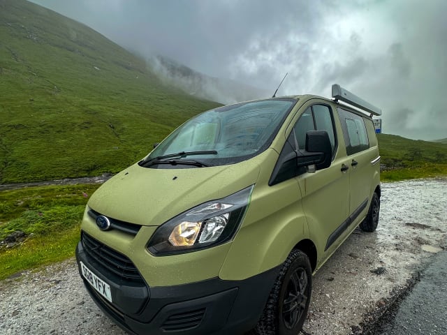 AGA Campervans – Camper Ford a 3 posti letto del 2018