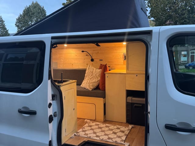 Little Nomad – Autobus Renault 2p del 2020