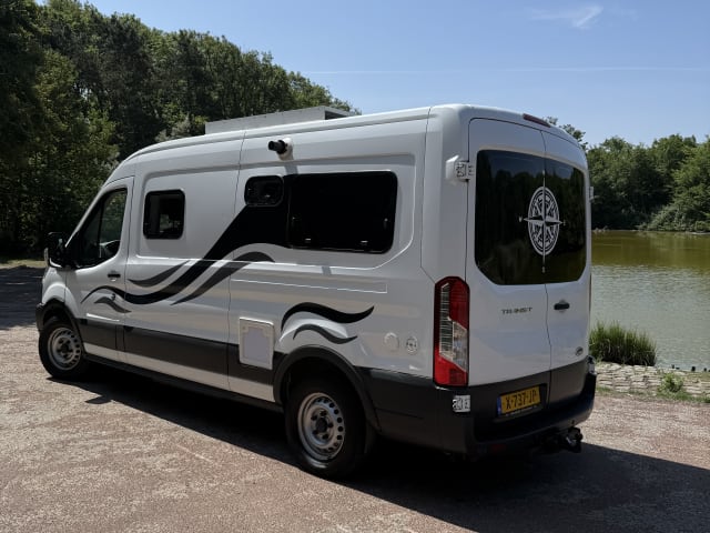 Camper – 2p Ford bus from 2015