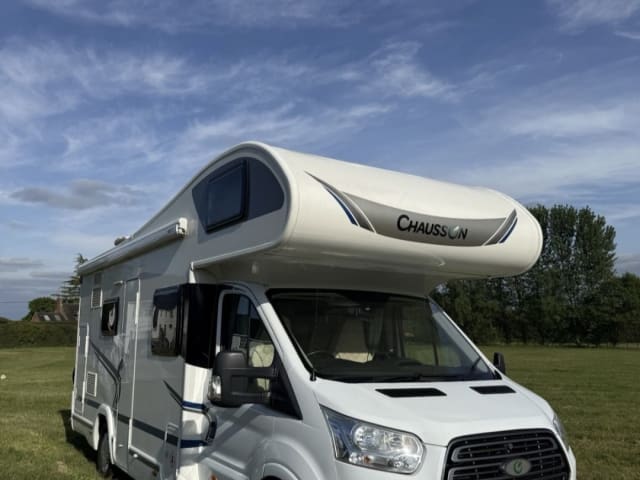 6 berth Ford transit chausson from 2015