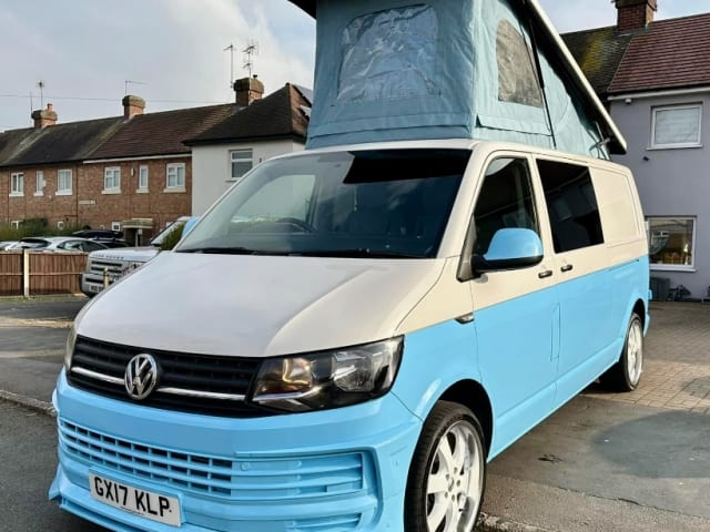 Road surfer – 4 berth Volkswagen campervan from 2017