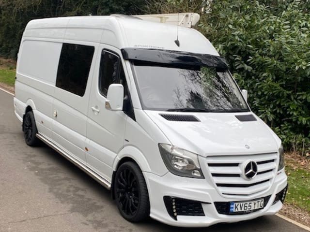 Sport Home  – Mercedes Sprinter Camper Van LWB 4 Couchettes 2015