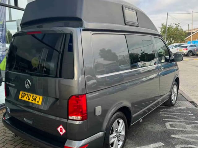 Koolrun – Volkswagen High top T32 automatic Campervan 