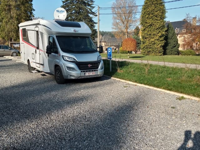 Volledig uitgeruste camper van 2020