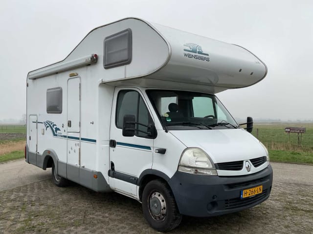 Rolling fun – 5p Renault alcove uit 2008