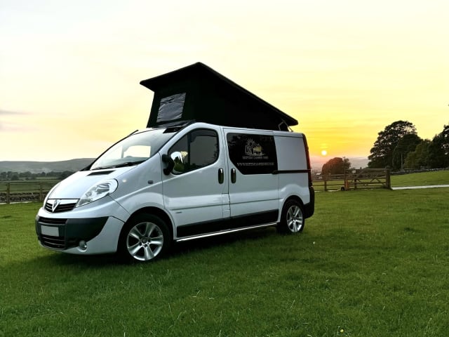 4 berth Vauxhall campervan 