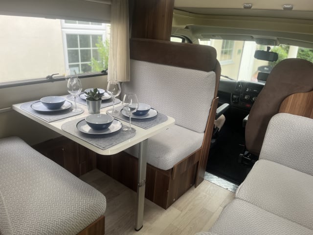 Ranulph  – 6 berth luxury with lots of added extras 