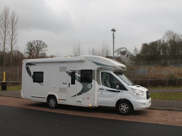 Forth – Spacious Family Motorhome