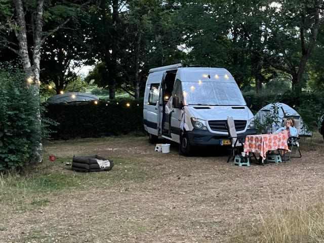 Charlie – Charlie to Friesland