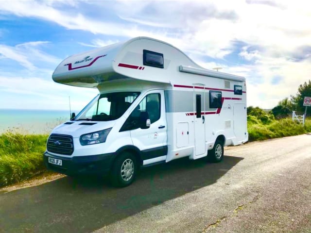 Max – 'Relax in Max' - Modern, Fully Equipped, 6-Berth Motorhome. 