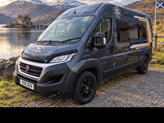 4 berth Weinsberg carabus campervan 