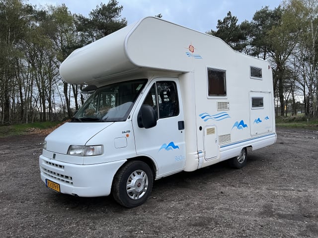 THE SEA – 4-5 persoons gezins camper 