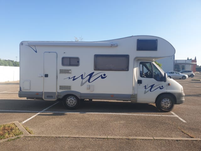 Student  – Fiat ducato SEA 7 seater