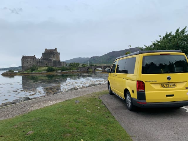 Sunny – Luxuriöser VW-Campervan zu vermieten. Sitz in Glasgow, Schottland. 