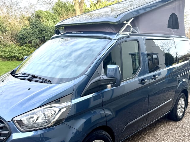 Steve D – 4-persoons Ford campervan uit 2020