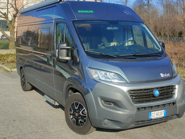 Mister Grey – CamperVan Knaus 