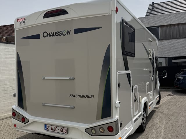 snurkmobiel – 4p Chausson semi-integrated uit 2021