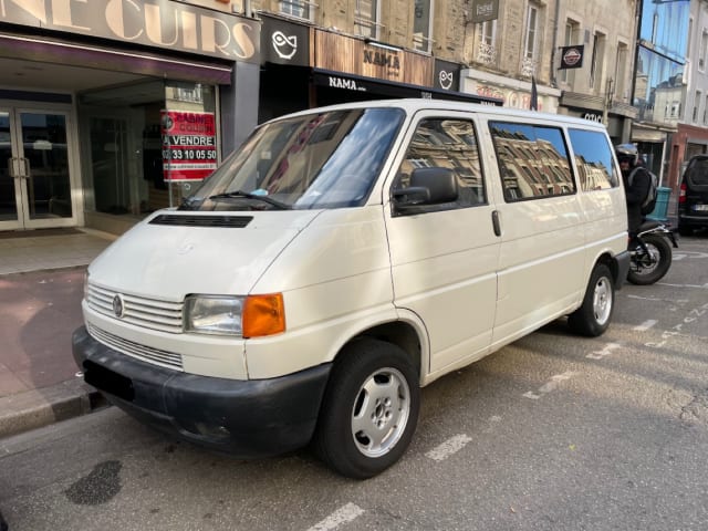 Volkswagen  Transporter 4 