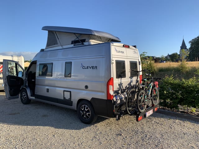 "CeeJay" – Citroën Clever Campervan (2021) - 4P - met hefdak