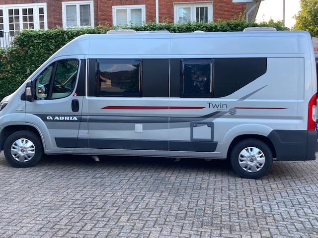 3p Adria 600 SPT bus from 2015