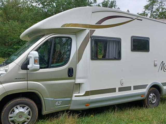 Maryline Brunet – 4 seater motorhome