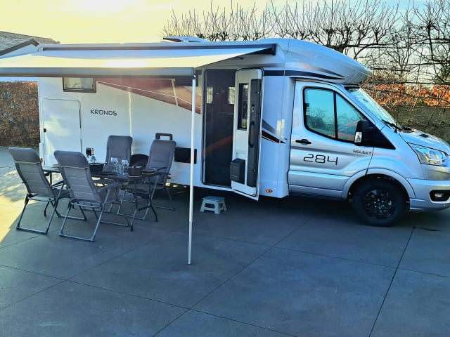 5p Roller Team semi-integrated uit 2025