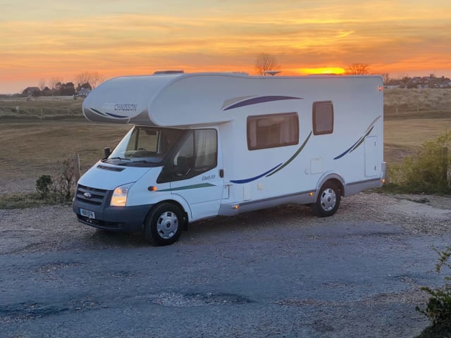 Flash – Chausson Flash 03 Motorhome - 6 birth