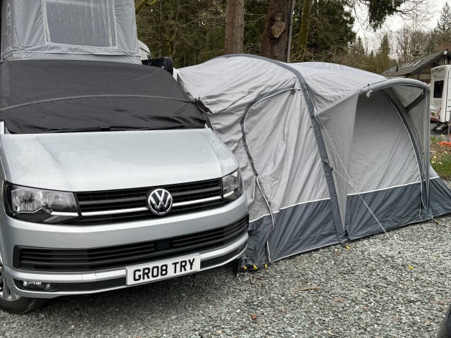 The Millennium Falcon  – 4 berth Volkswagen campervan from 2018