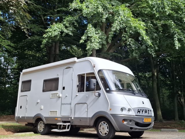 Bobby – 3p Hymer integrated from 1999