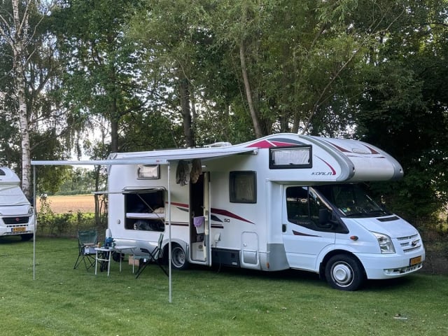 Space – 8p Ford Transit with luxury Koala 50 body 