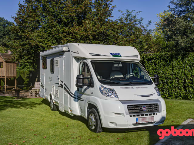 Rental of well-equipped family camper