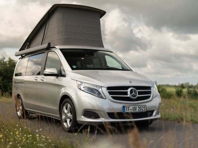 Marco Polo – Mercedes V220d Marco Polo met pop-up dak