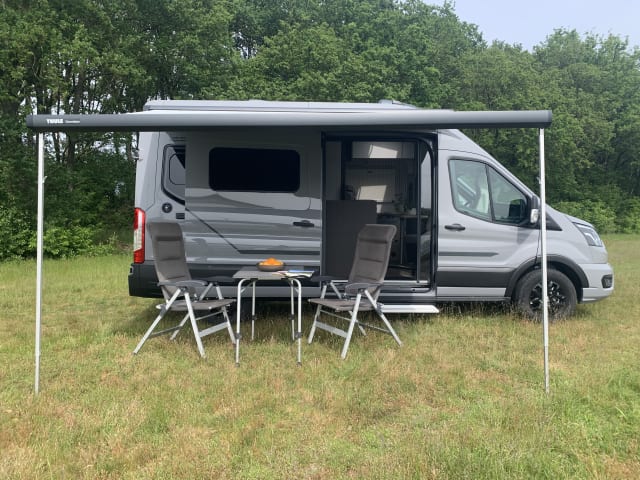 Sportieve 2p LMC campervan bj 2023