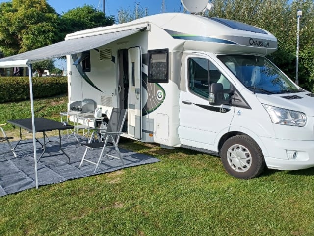 4p Chausson semi-integrated uit 2018 ,170 pk 