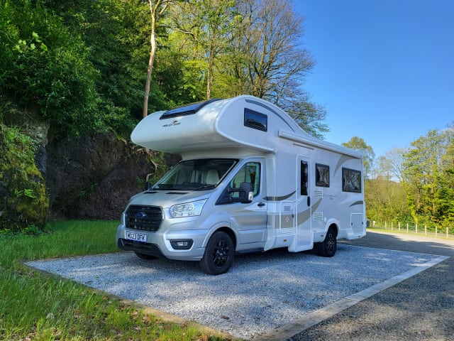 6 Berth, Ford Autoroller 746, Automatic Luxury