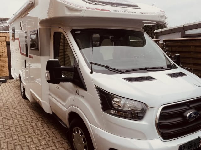 Leie Mobilhome – 4p Roller Team semi-integrated uit 2020